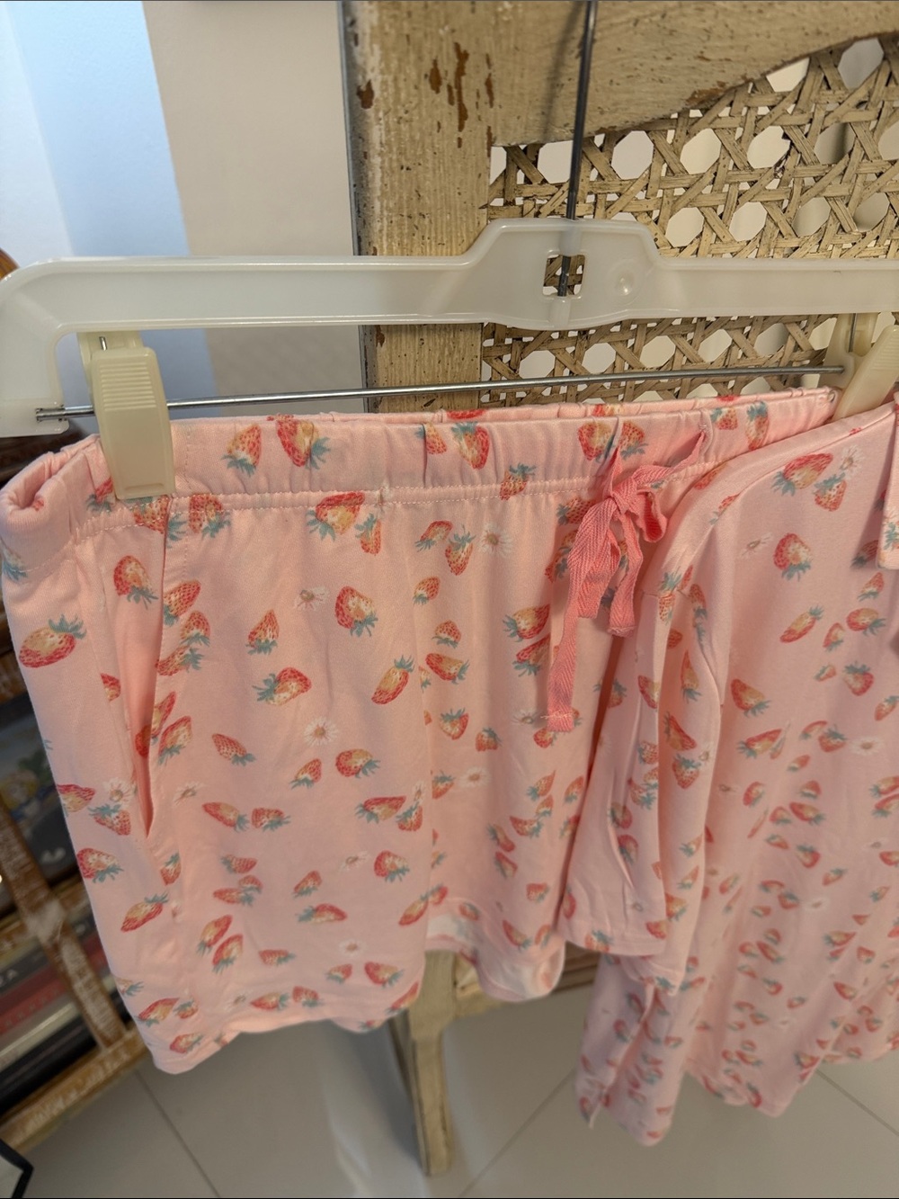 Rae Dunn Pink/White/Red Strawberry Print Loungewear/Sleepwear/PJ Set - Picture 3 of 4